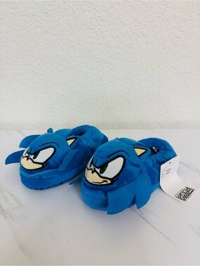 H&M • Sonic the Hedgehog Cartoon Character Fandom Plush Slippers in True Blue